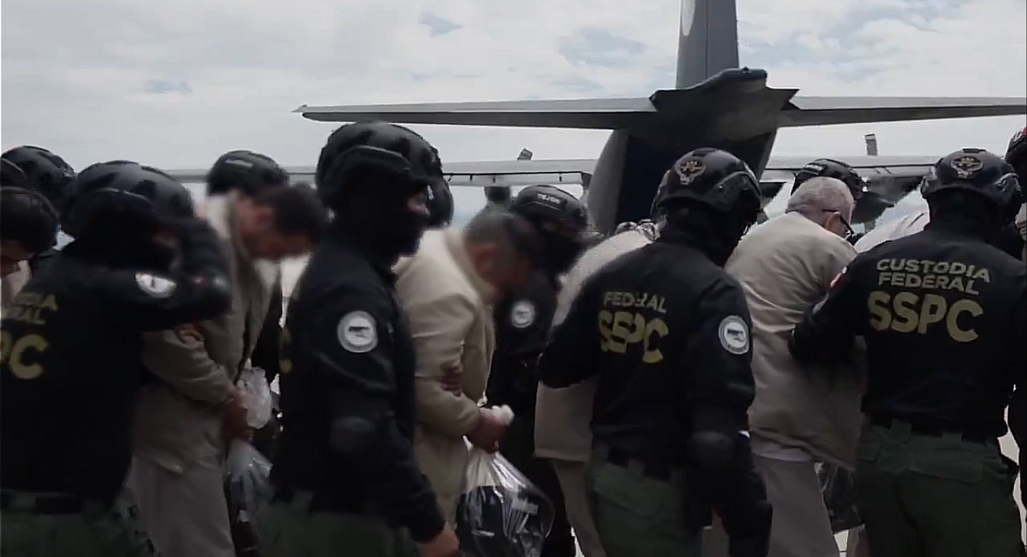 Entrega México 26 líderes del narco a la justicia de Estados Unidos